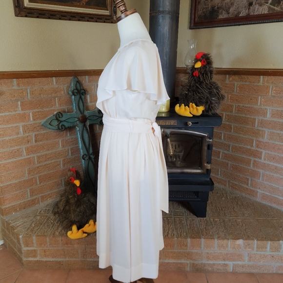 Vintage 70s Henry Lee Ivory Dress Size 8 - Picture 3 of 7